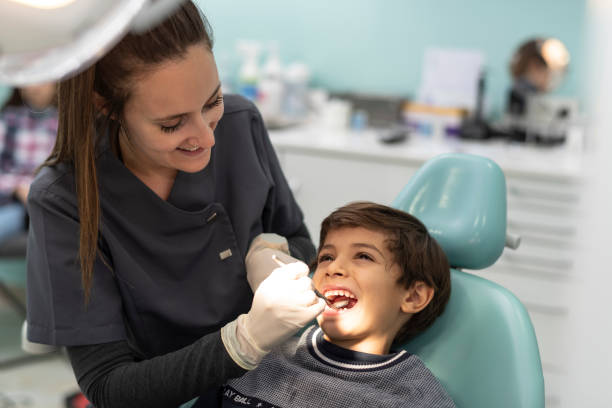 Best Emergency Tooth Extraction in Red Boiling Springs, TN